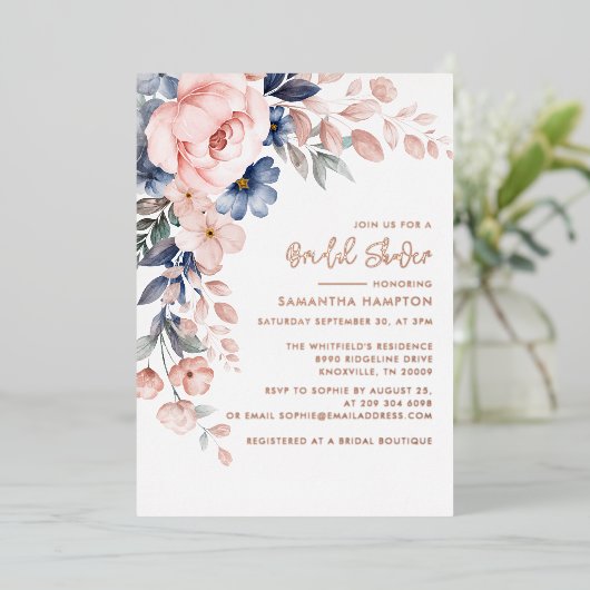 Rosa Blätter Brautparty Rose Gold Folieneinladung (Stehend vorne)