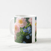 Rosa Blaue delikate Blume Kaffeetasse (Vorderseite Links)