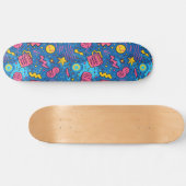 Rosa blaue Retro Y2K Schachbrett Design Skateboard (Horizontal)