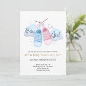 Rosa blaue Sneakers-Genderoffenbarung für Junge od Einladung (Stehend Vorderseite)