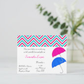 Rosa & Blauer Zins Umbrella Sprinkle Einladung (Stehend Vorderseite)