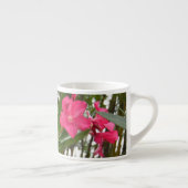 Rosa Blume auf dem Weinberg Espressotasse (Rechts)