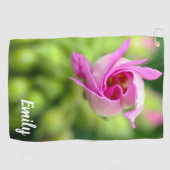 Rosa Blume Bug Personalisiertes Golfhandtuch (Horizontal)