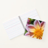 rosa Blume, hellgelbes Zentrum - Makro-Foto Notizblock (Innenseite)