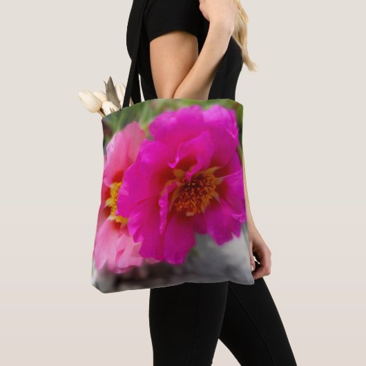 Rosa Blume in der Sonne Tasche (Von Nahem)