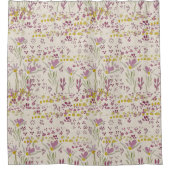 Rosa Blume mit gelben Mittelpunkten auf einer Wies Duschvorhang (Vorderseite)