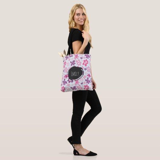 Rosa Blume Niedliches Muster Personalisiert Tasche (Am Model)