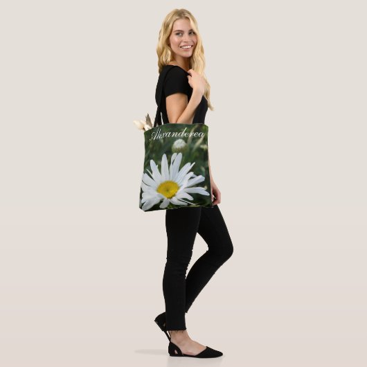 Rosa Blume personalisiert mit Name Braun & Datum Tasche (Am Model)