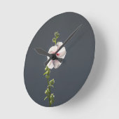 Rosa Blume Schwarze grüne Blätter auf dunkelgrau Runde Wanduhr (Winkel)