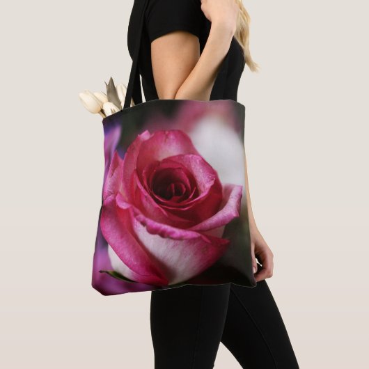Rosa Blume Tasche (Von Nahem)