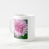 Rosa Blume und Bug Kaffeetasse (Vorderseite Links)