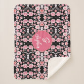 Rosa Blume Vintages Muster | Custom Monogram Sherpadecke (Vorderseite)