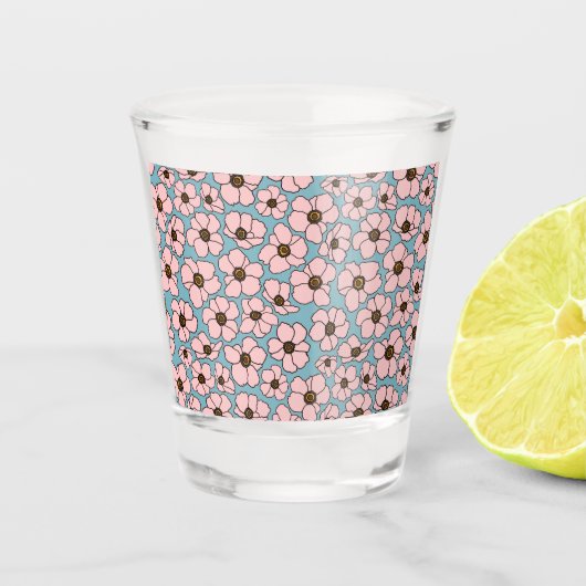 Rosa Blumen auf Blau Schnapsglas (Vorderseite)