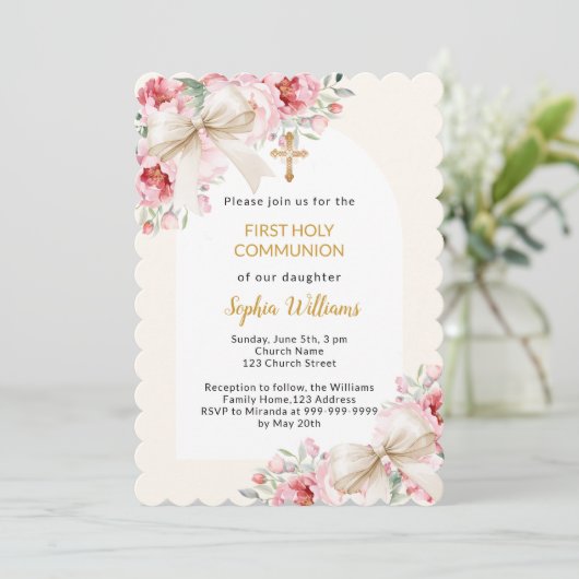 Rosa Blumen Bogen Mädchen beige Erste Kommune Einladung (Stehend Vorderseite)
