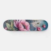 Rosa Blumen im Wald Skateboard (Horizontal)
