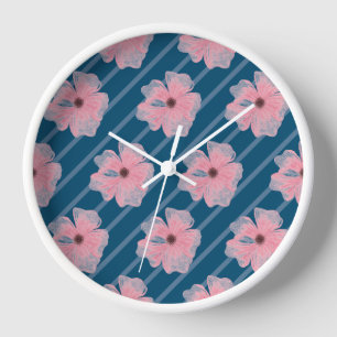 Rosa Blumen und Streifen Wanduhr