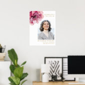 Rosa Blumenbeerdigung zum Foto des Lebens Poster (Heimbüro)