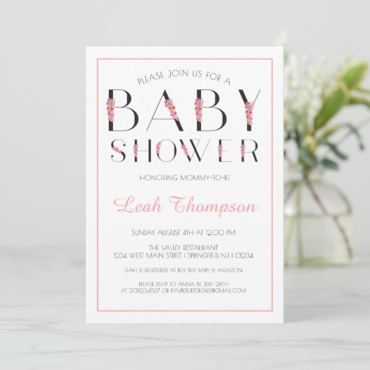 Rosa Blumenbriefe Kinderdusche Einladung (Stehend Vorderseite)