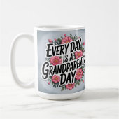 Rosa Blumendesign am Tag der Großeltern Kaffeetasse (Links)