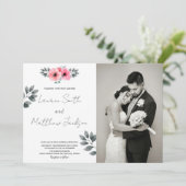 Rosa Blumenhochzeit Einladungen mit Foto (Stehend Vorderseite)