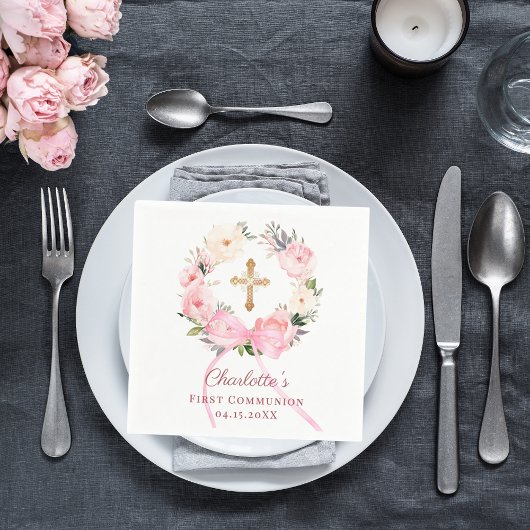 Rosa Blumenkranzbogen Erstkommunion Mittagessen Serviette