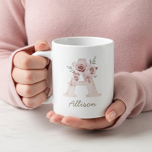 Rosa Blumenmonogramm-feminine Tasse - Buchstabe A