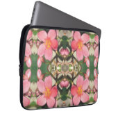 Rosa Blumenmuster Laptopschutzhülle (Vorne Rechts)