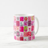 Rosa Blumenpatchwork Kaffeetasse (VorderseiteRechts)