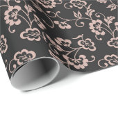 Rosa Blumenrankenmuster auf dunklem Grau Geschenkpapier (Rolleneckpunkt)