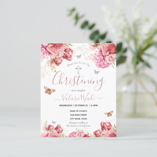 Rosa Blumenschmetterlinge feiern Haushalt (Stehend Vorderseite)