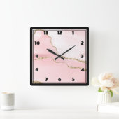 Rosa Blush Tor mit Gold Ribbon Elegant Quadratische Wanduhr (Zuhause)