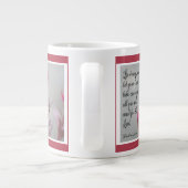 Rosa Blüte, mit Vers von Psalm 31:24 Jumbo-Tasse (Rückseite)