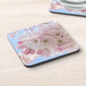 Rosa Blüten blauer Himmel. Getränkeuntersetzer (Linke Seite)