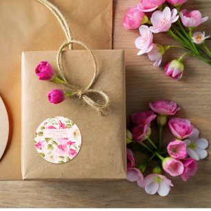 Rosa Blüten im Garten Hochzeitsshower Runder Aufkleber