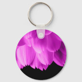 Rosa Blütenblätter auf schwarzen Blume Schlüsselanhänger (Vorderseite)