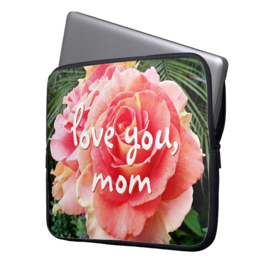 Rosa Blütenfotografie Liebe Mama Laptopschutzhülle (Vorderseite Links)
