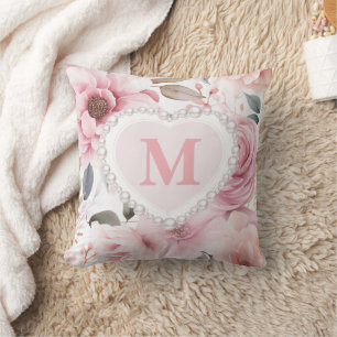 Rosa Blütenperlen-Herz-Monogramm Kissen