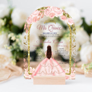 Rosa Blütenpinsel, Prinzessin Gold Arch Quinceaner Acryleinladungen