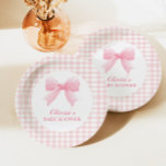 Rosa Bogen und Gingham-Babydusche Pappteller<br><div class="desc">Preppy Baby Dusche mit rosa Bug und Ping Gingham.</div>