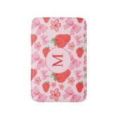Rosa Bow & Strawberry Girly Monogram Bath Mat Badematte (Vorderseite Vertikal)