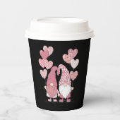 Rosa Buffalo Kariertes Herz Gnomes Valentinstag Pappbecher (Vorderseite)