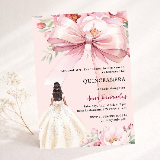 Rosa Bugblumen kleiden Quinceanera Einladung