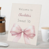 Rosa Bugcreme beige Sweet 16 willkommen Sockelschild (In Situ)