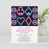 Rosa Casino Thema Glücksspiel Poker 52. Geburtstag Einladung (Stehend Vorderseite)