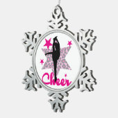 Rosa Cheerleader Schneeflocken Zinn-Ornament (Rechts)