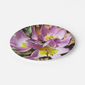 Rosa Crocses Frühlingsblume Pappteller (Schrägansicht)