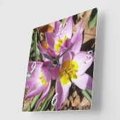 Rosa Crocses Frühlingsblume Quadratische Wanduhr (Winkel)