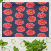 Rosa Dahlische Blume auf blau Geschirrtuch (Gefaltet)