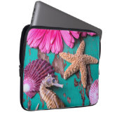 Rosa Daises und Seepferd mit Starfish Laptopschutzhülle (Vorne Rechts)
