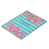 Rosa Daisy Blume auf Türkis Streifen Notizblock (Linke Seite)